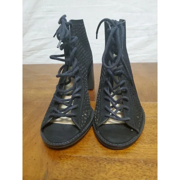 Vince Camuto Tulina Black Suede Laser Cut High Heel Lace Up Open Toe Bootie Sz 6 - Picture 2 of 8